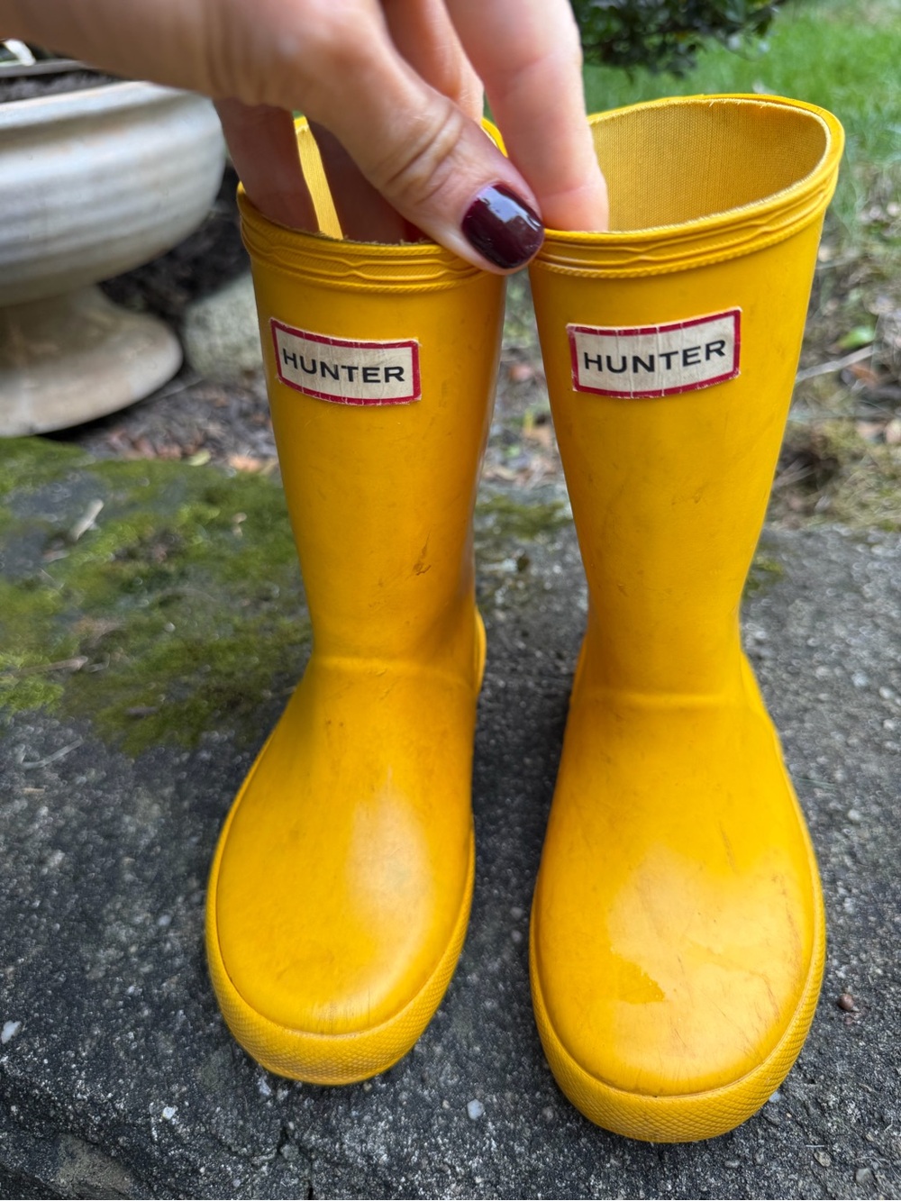 Hunter Kids Bright Yellow Waterproof Rain Boots, kids sz 10